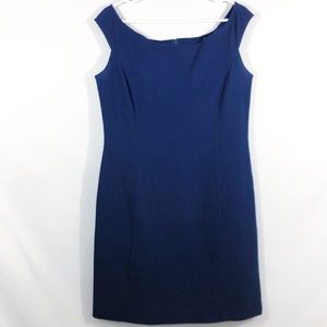 ST JOHN MICRO BOUCLE SLEEVELESS SHEATH DRESS - 8